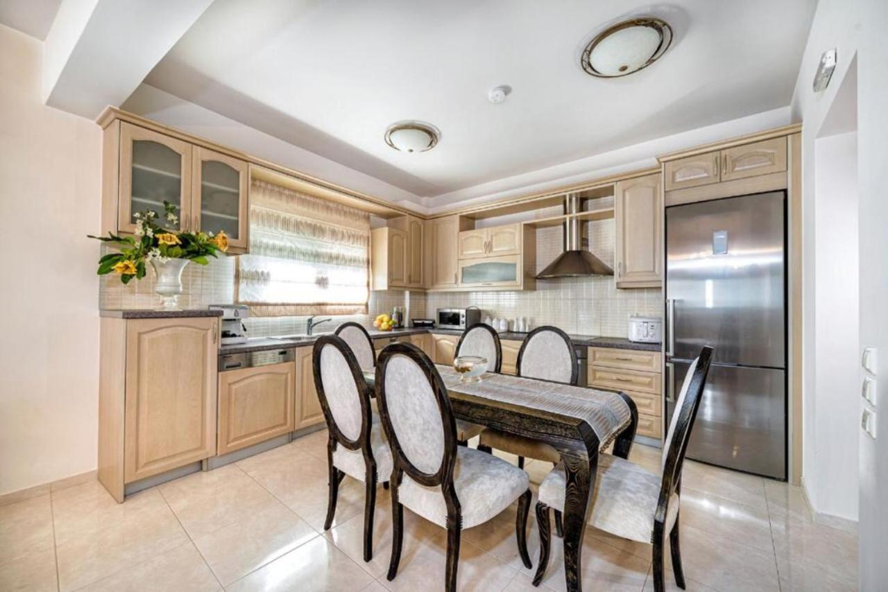 Ioannas Luxury Apartment In Istron Kalo Chorio  外观 照片